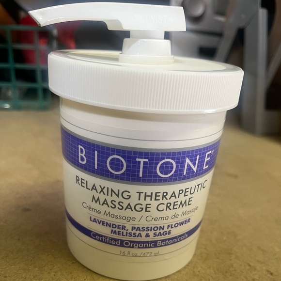 Biotone Relaxing Therapeutic Massage Creme - Picture 1 of 3